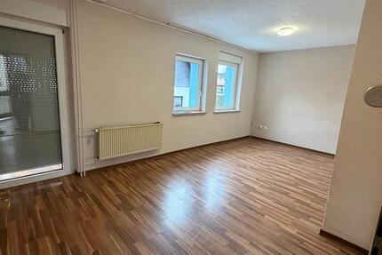Haus Breidenbach - 4 Zimmer, 115 m&sup2;, 900&euro; | Angebot:25271960