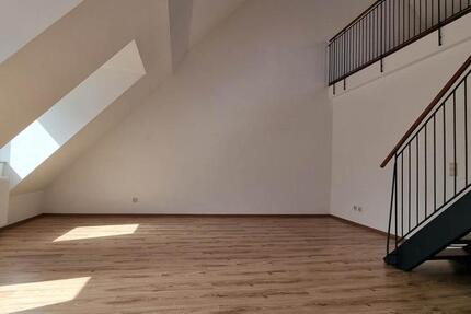 Wohnung Rötha - 4 Zimmer, 127 m&sup2;, 1.260&euro; | Angebot:24548496