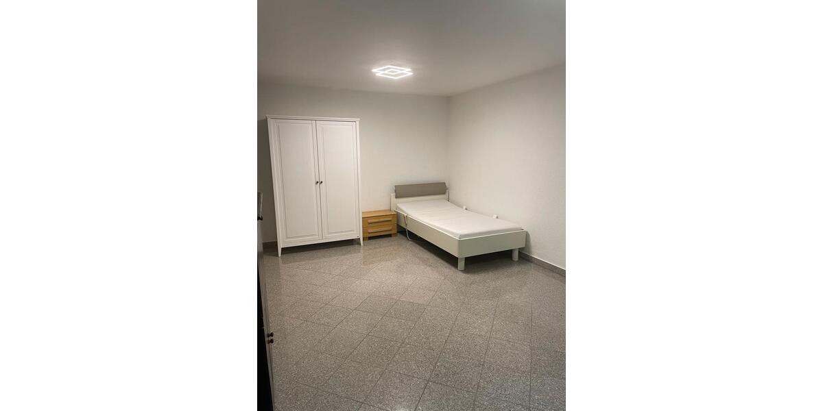 1 Zi. Wohnung 30 m² Einbauküche, frisch renoviert 1 zimmer