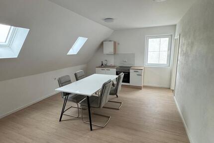 Ab 1.1. verfügbar 1 zimmer