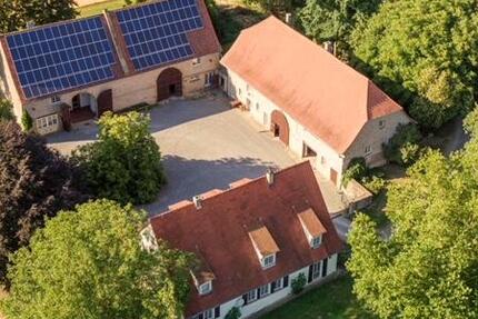 Haus Sinsheim - 9 Zimmer, 390 m&sup2;, 3.500&euro; | Angebot:25804568