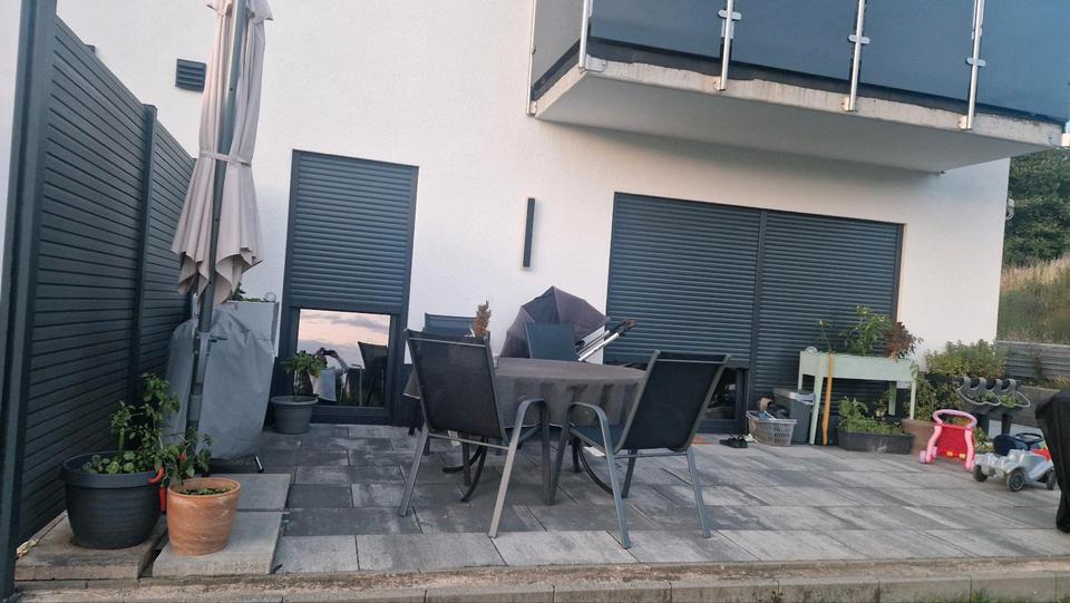 Moderne 3-Zimmer-Wohnung mit Terrasse und Garten – Neubau