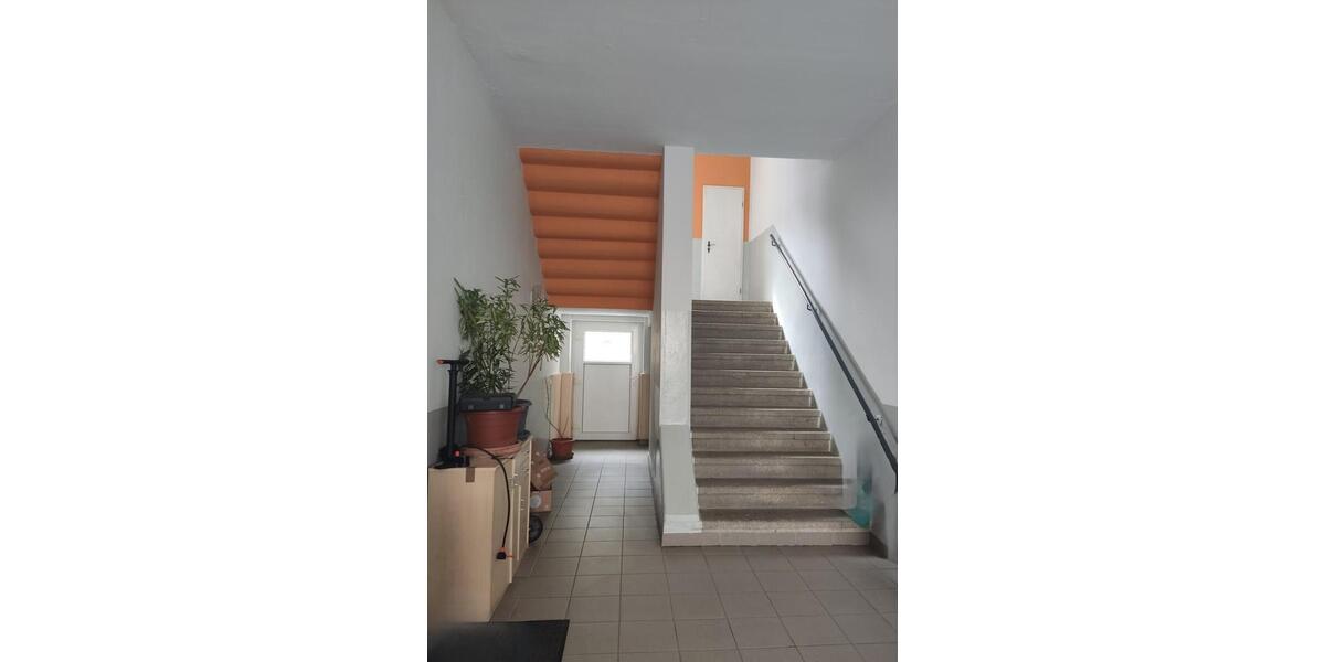 Dachgeschoßwohnung Plauen - 2 Zimmer, 45 m&sup2;, 230&euro; | Angebot:26578497