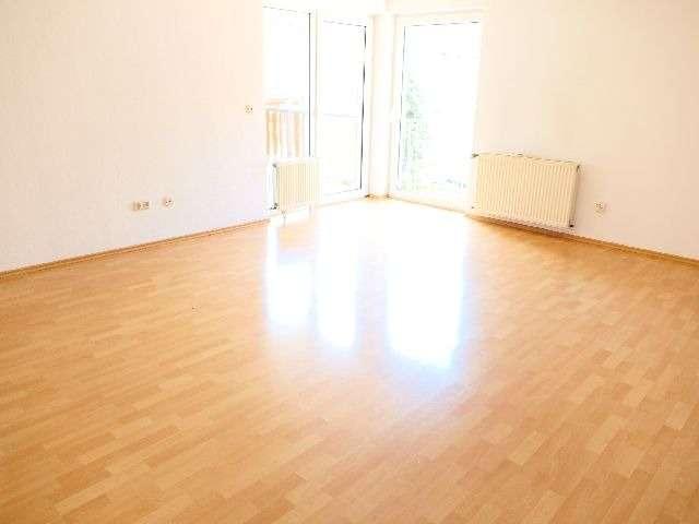 Etagenwohnung Lügde - 4 Zimmer, 95 m&sup2;, 415&euro; | Angebot:26461052