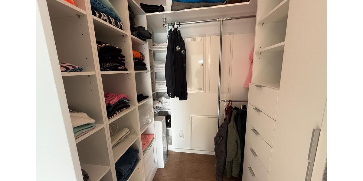 Einfamilienhaus Hameln Kernstadt - 2 Zimmer, 136 m&sup2;, 1.900&euro; | Angebot:23702601