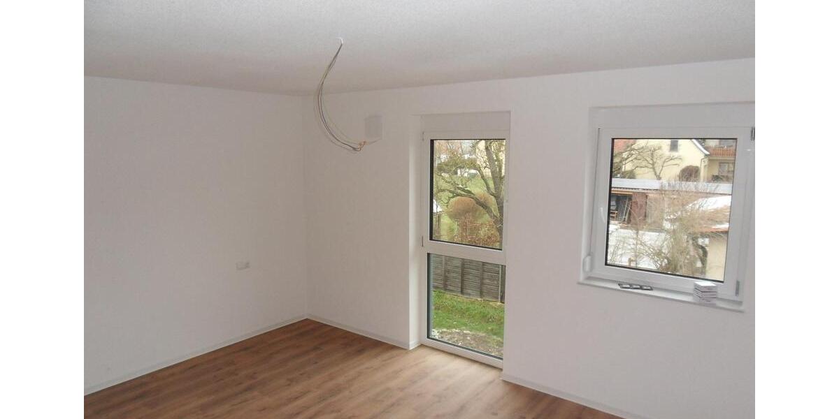 Etagenwohnung Gebsattel - 3 Zimmer, 91 m&sup2;, 900&euro; | Angebot:24946625