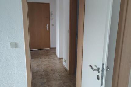 Wohnung Gröningen - 4 Zimmer, 75 m&sup2;, 420&euro; | Angebot:25544482