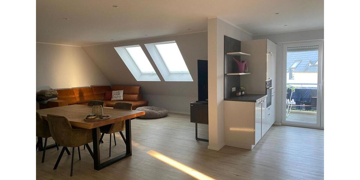 Dachgeschoßwohnung Bocholt Stenern - 4 Zimmer, 110 m&sup2;, 1.380&euro; | Angebot:25822571