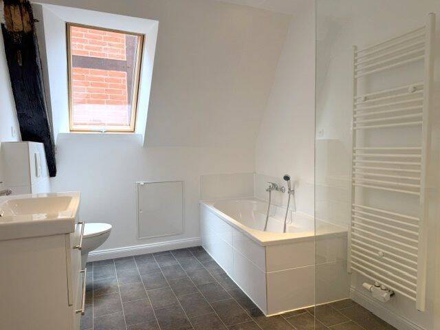Etagenwohnung Güstrow - 4 Zimmer, 90 m&sup2;, 855&euro; | Angebot:26853040