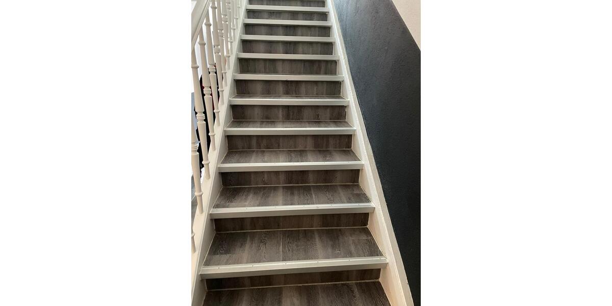 Dachgeschoßwohnung Pirmasens - 6 Zimmer, 138 m&sup2;, 1.200&euro; | Angebot:25395415