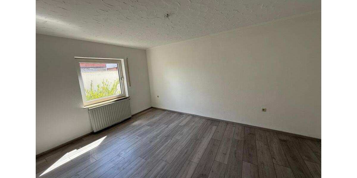 Etagenwohnung Kolitzheim - 3 Zimmer, 80 m&sup2;, 474&euro; | Angebot:25852503