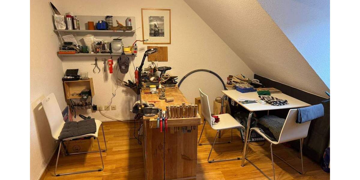 ***kl. gemütliche 2-Zimmer DG- Wohnung in der Altstadt von Nürnberg 2 zimmer