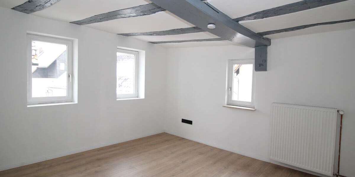 Etagenwohnung Oberursel - 5 Zimmer, 140 m&sup2;, 1.950&euro; | Angebot:24524546