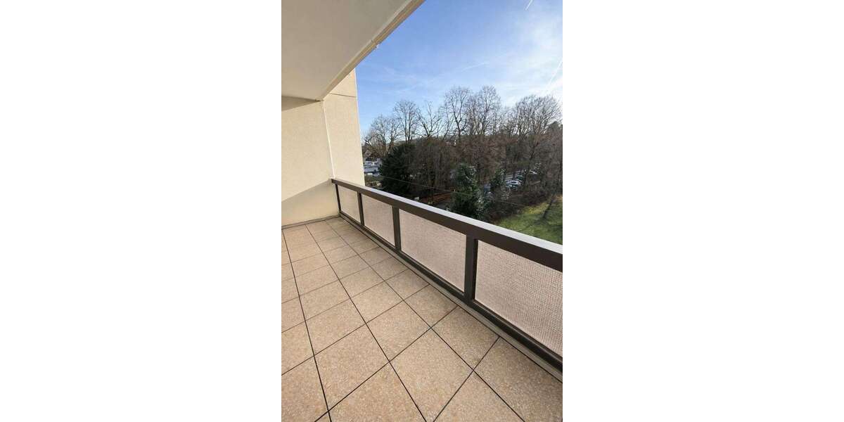 Etagenwohnung Wuppertal Langerfeld - 4 Zimmer, 106 m&sup2;, 980&euro; | Angebot:27202440