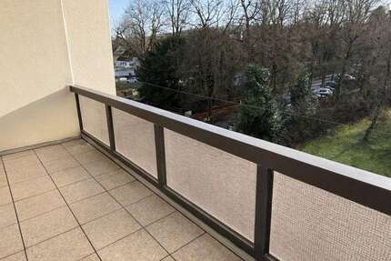 Wohnung Wuppertal Langerfeld - 4 Zimmer, 106 m&sup2;, 980&euro; | Angebot:27202440