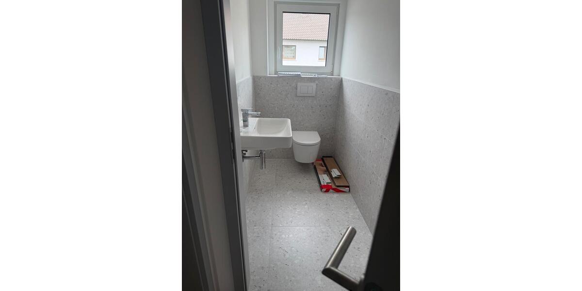 Erdgeschoßwohnung Friedewald - 4 Zimmer, 97 m&sup2;, 1.650&euro; | Angebot:26429898