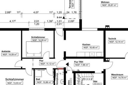 Erstbezug nach Kernsanierung 125m² Erdgeschosswohnung in Felsberg zimmer