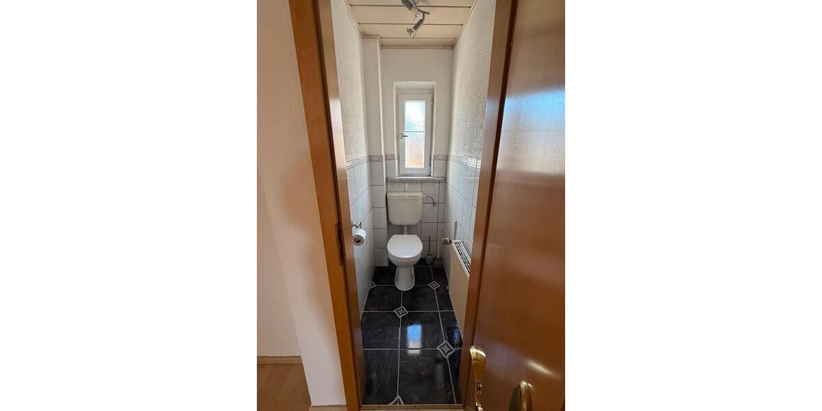 Dachgeschoßwohnung Amberg - 3.5 Zimmer, 90 m&sup2;, 700&euro; | Angebot:26321361