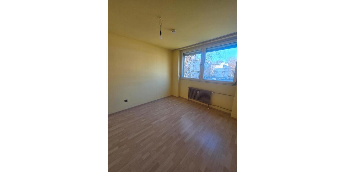 Etagenwohnung Kassel Harleshausen - 3.5 Zimmer, 93 m&sup2;, 1.150&euro; | Angebot:25991898