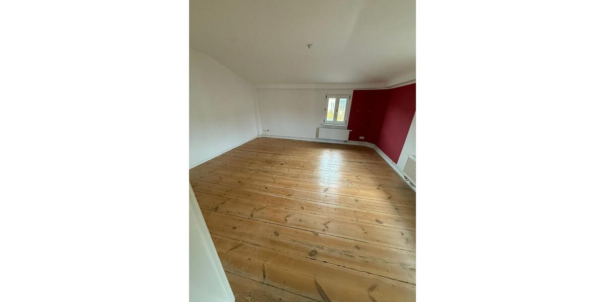 Dachgeschoßwohnung Strausberg - 3 Zimmer, 78 m&sup2;, 1.000&euro; | Angebot:25234196