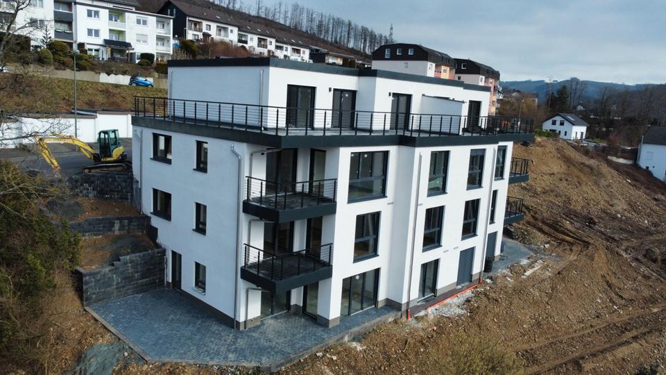 Etagenwohnung Netphen - 2 Zimmer, 95 m&sup2;, 950&euro; | Angebot:26660553
