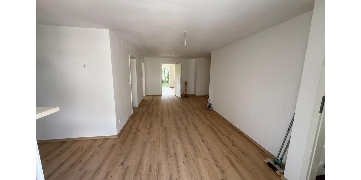 Terrassenwohnung Bayerisch Gmain - 4 Zimmer, 157 m&sup2;, 2.300&euro; | Angebot:26702056