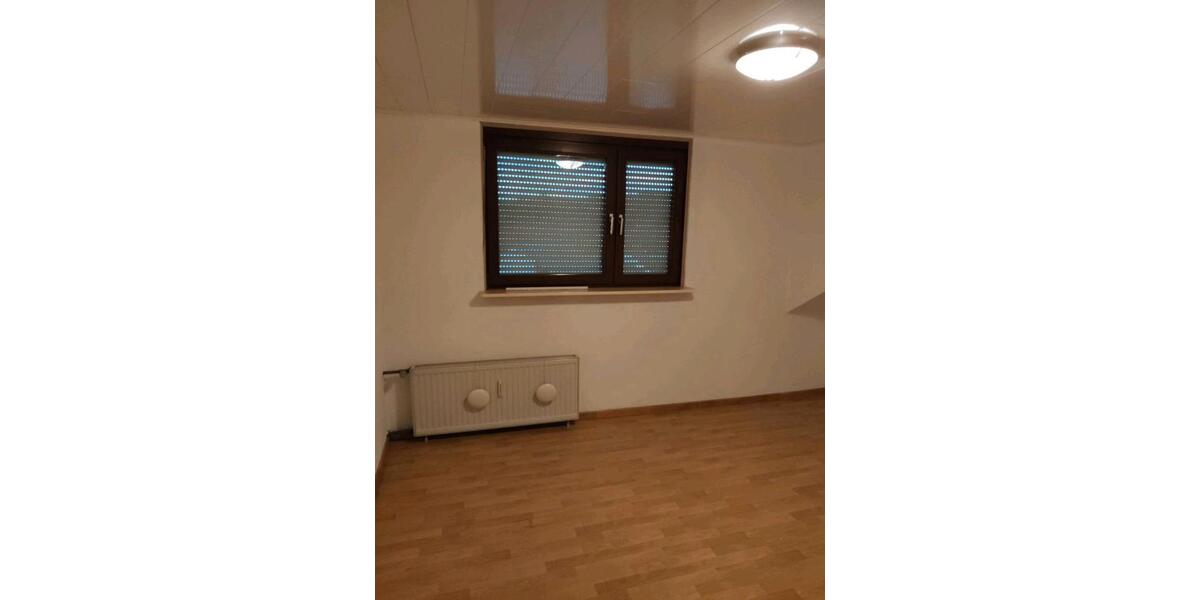 Dachgeschoßwohnung Bendorf - 3 Zimmer, 74 m&sup2;, 590&euro; | Angebot:26288403