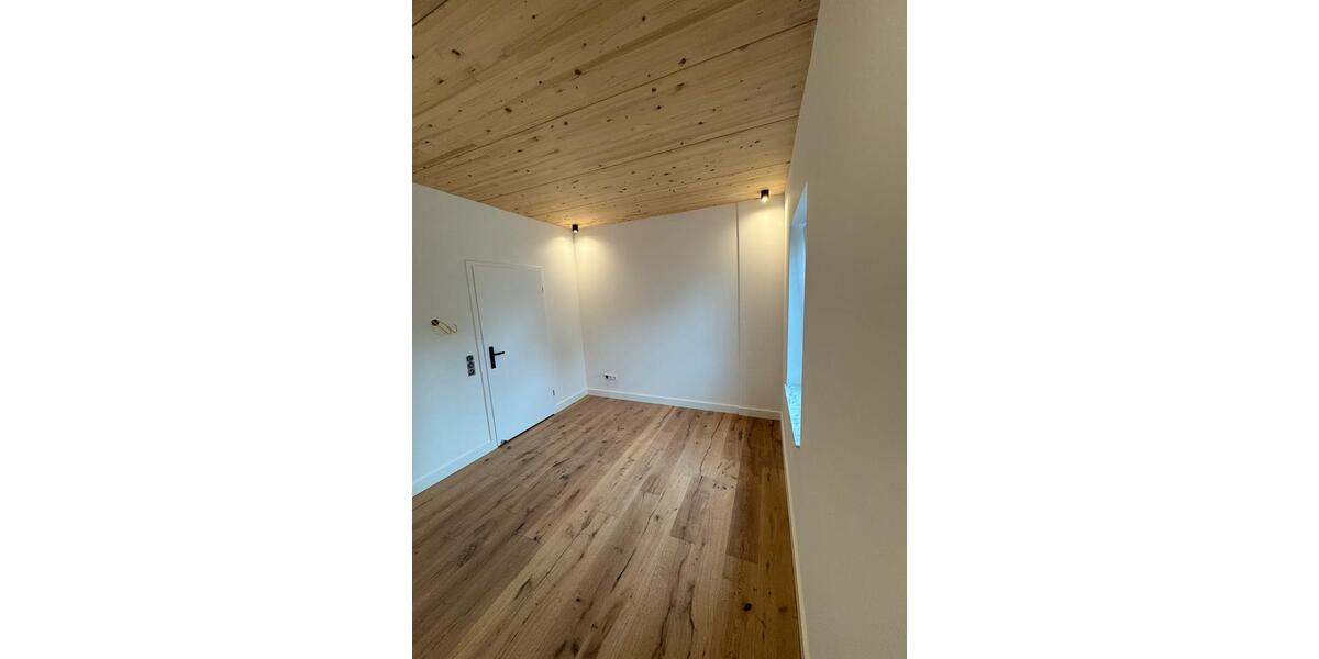Erdgeschoßwohnung Oldenburg Bloherfelde - 3 Zimmer, 120 m&sup2;, 1.750&euro; | Angebot:26463807