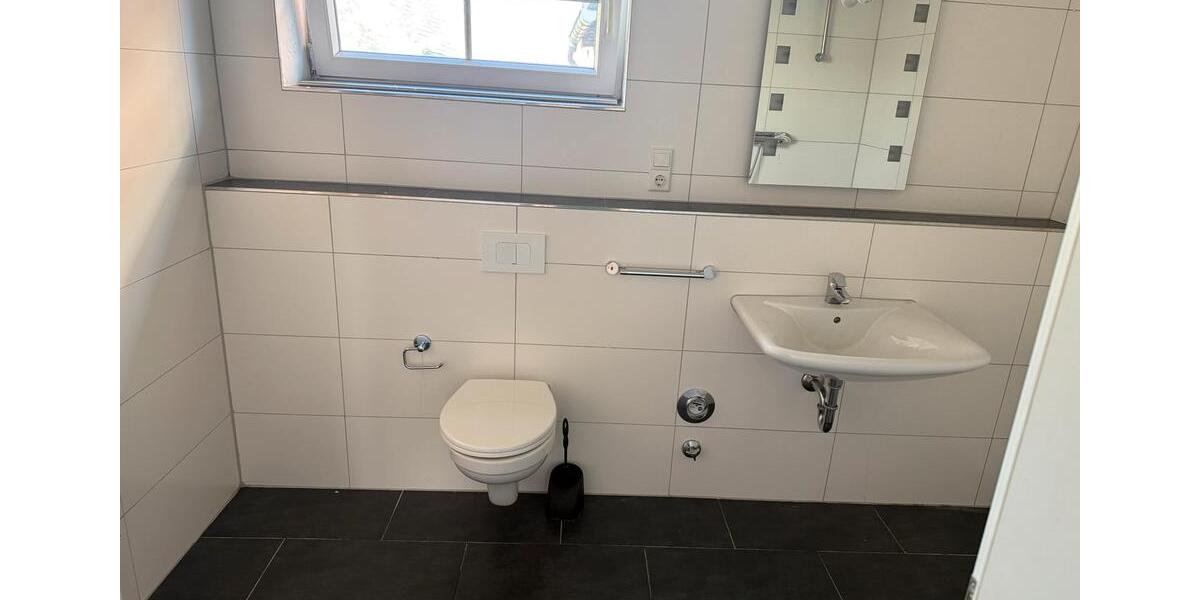 Hochparterre Bad Wünnenberg - 3 Zimmer, 75 m&sup2;, 870&euro; | Angebot:26294647