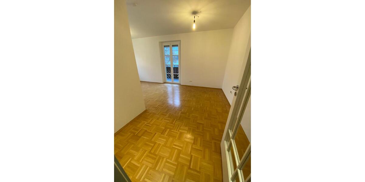 Etagenwohnung Bayreuth City - 3 Zimmer, 110 m&sup2;, 1.100&euro; | Angebot:26238596