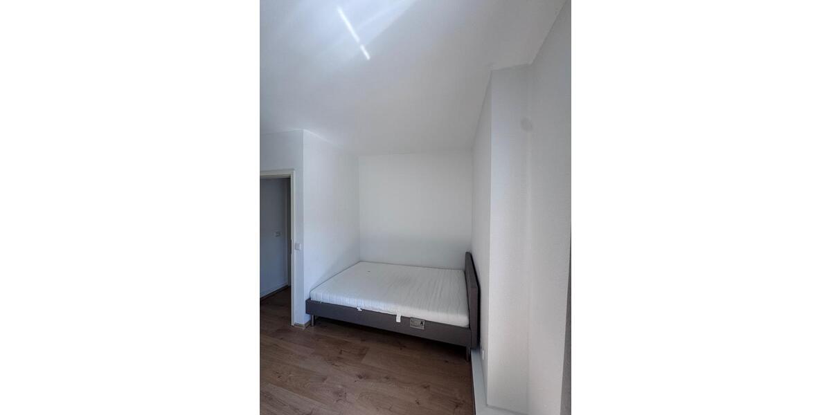 Etagenwohnung Kleve - 1 Zimmer, 16 m&sup2;, 305&euro; | Angebot:26355256