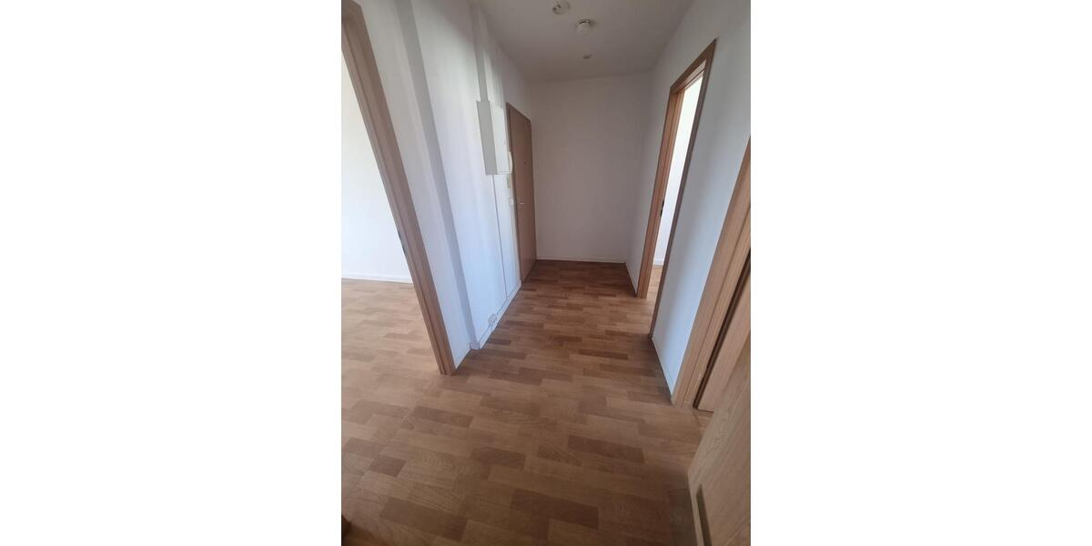 Etagenwohnung Waren (Müritz) - 3 Zimmer, 61 m&sup2;, 390&euro; | Angebot:26181100