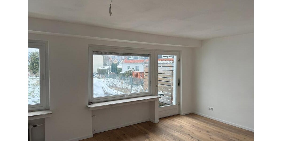 Erdgeschoßwohnung Hameln - 3 Zimmer, 87 m&sup2;, 990&euro; | Angebot:24741113
