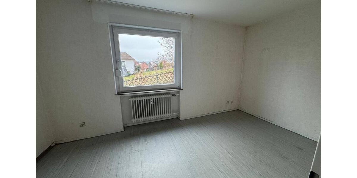 Etagenwohnung Bad Hersfeld - 3 Zimmer, 85 m&sup2;, 600&euro; | Angebot:25261050