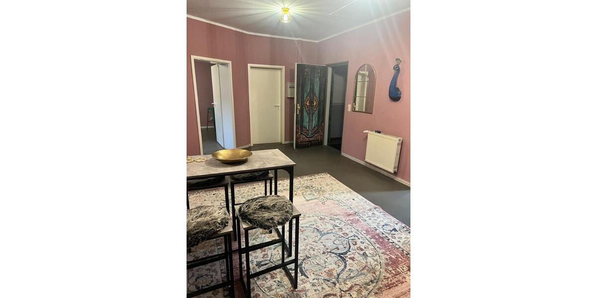 Dachgeschoßwohnung Frankfurt am Main Innenstadt 1 - 5 Zimmer, 140 m&sup2;, 2.200&euro; | Angebot:26264072