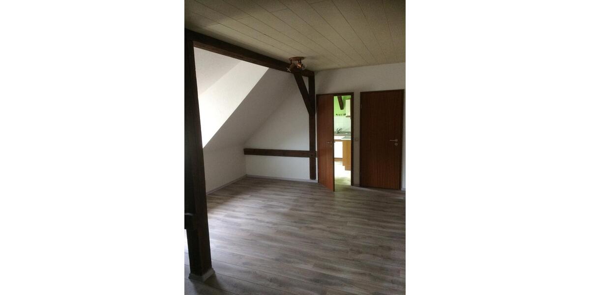 Dachgeschoßwohnung Zehdenick - 2 Zimmer, 42 m&sup2;, 336&euro; | Angebot:25854201