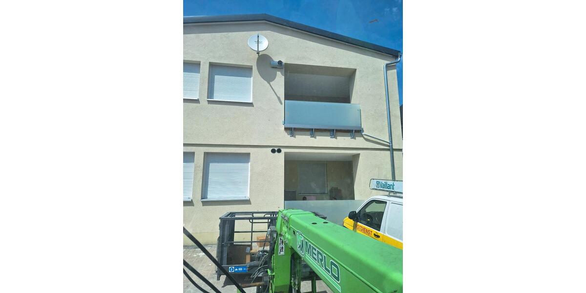Etagenwohnung Wonfurt Steinsfeld - 1 Zimmer, 102 m&sup2;, 960&euro; | Angebot:26430054