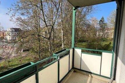 Wohnung Zwickau Marienthal - 4 Zimmer, 74 m&sup2;, 480&euro; | Angebot:26779771