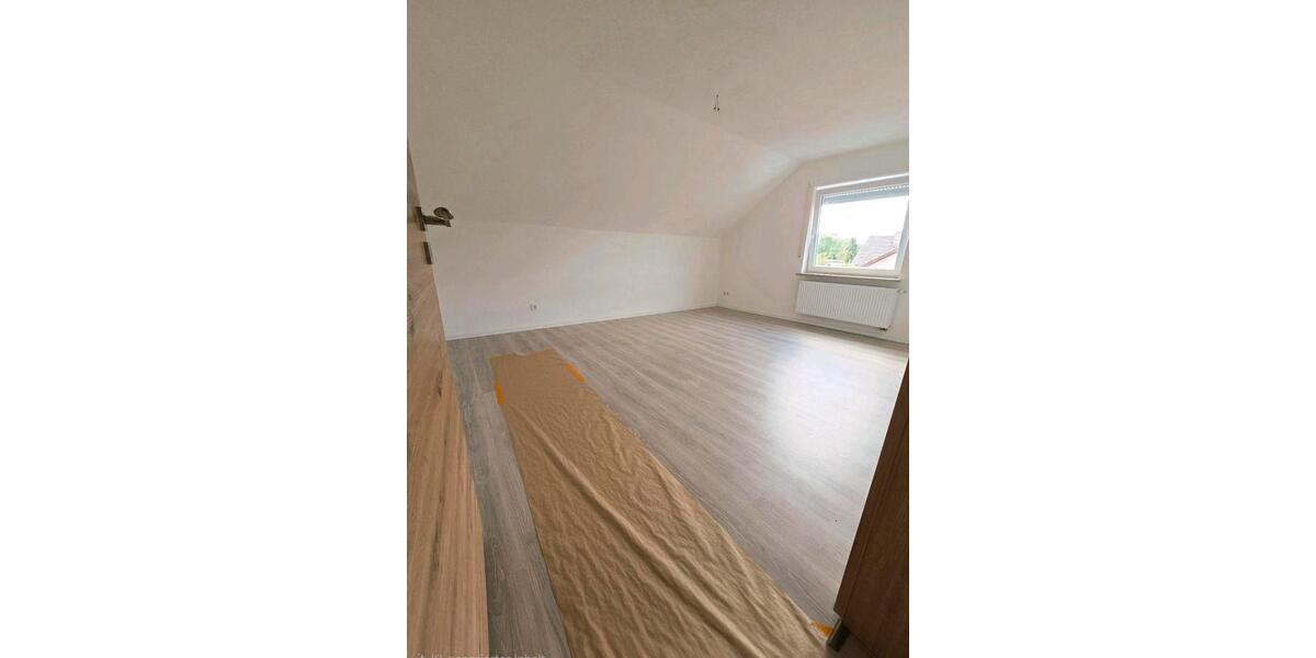 Dachgeschoßwohnung Fellheim - 3 Zimmer, 88 m&sup2;, 1.220&euro; | Angebot:26606074