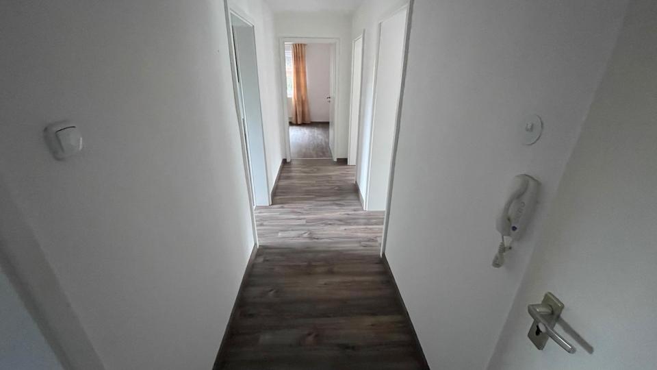 Erdgeschoßwohnung Großheirath - 3 Zimmer, 74 m&sup2;, 750&euro; | Angebot:24444021