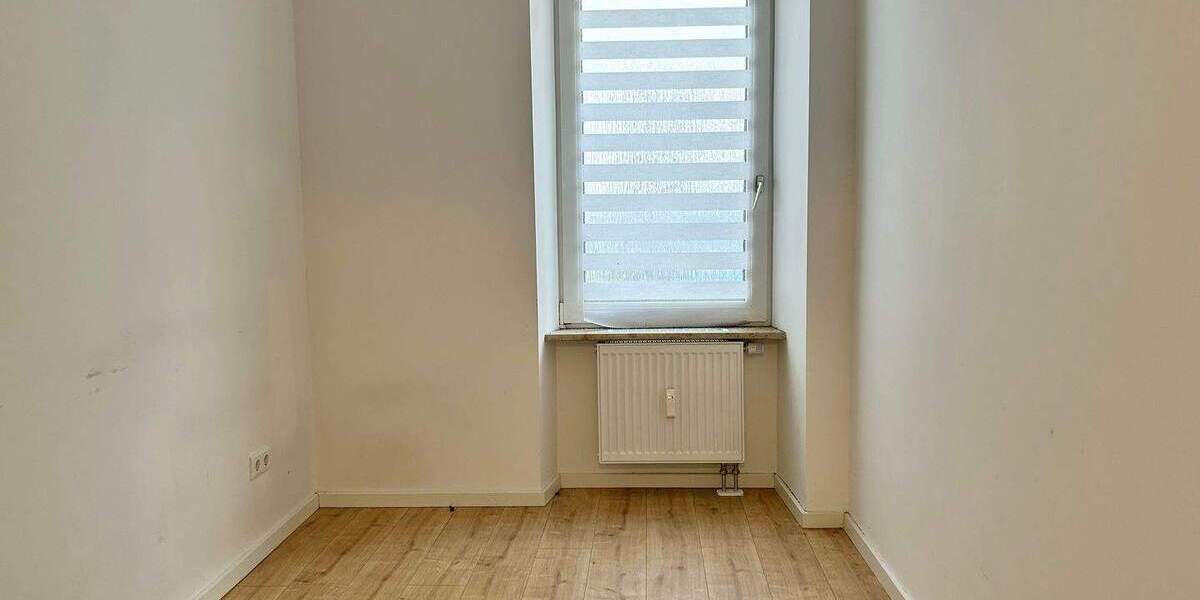 Etagenwohnung Fürth Innenstadt - 2 Zimmer, 28 m&sup2;, 325&euro; | Angebot:26555144