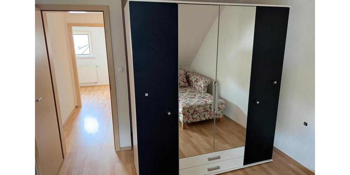 Wohnen auf Zeit Villingen-Schwenningen Schwenningen - 6 Zimmer, 205 m&sup2;, 450&euro; | Angebot:26594591