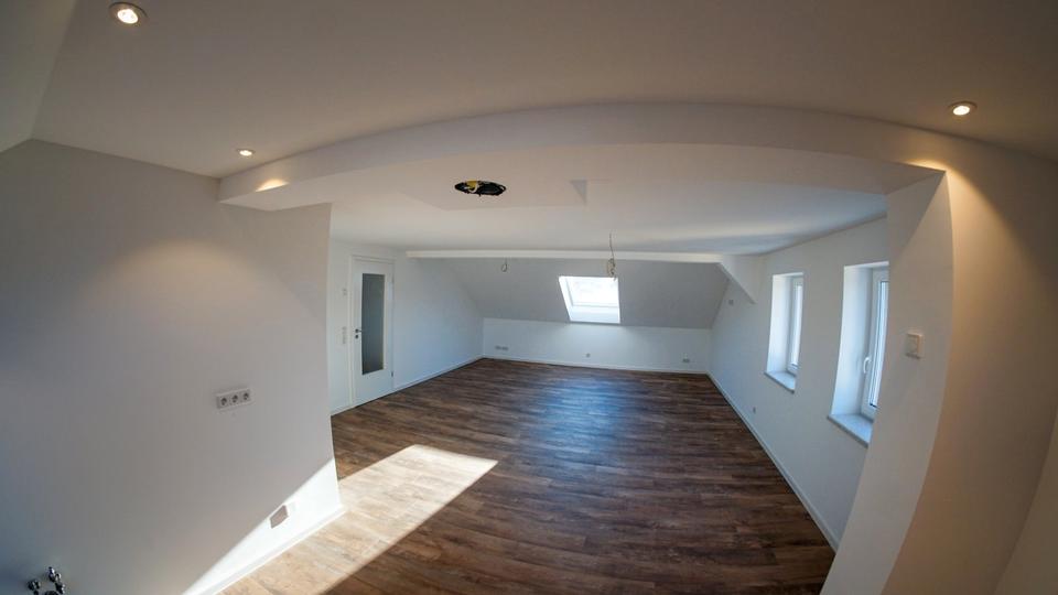 Dachgeschoßwohnung Flöha - 4 Zimmer, 91 m&sup2;, 905&euro; | Angebot:26183315