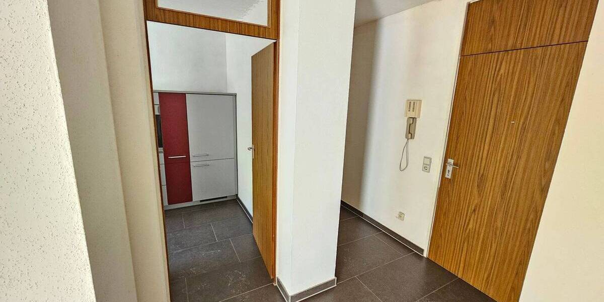 Etagenwohnung Coburg - 2 Zimmer, 67 m&sup2;, 570&euro; | Angebot:26799212