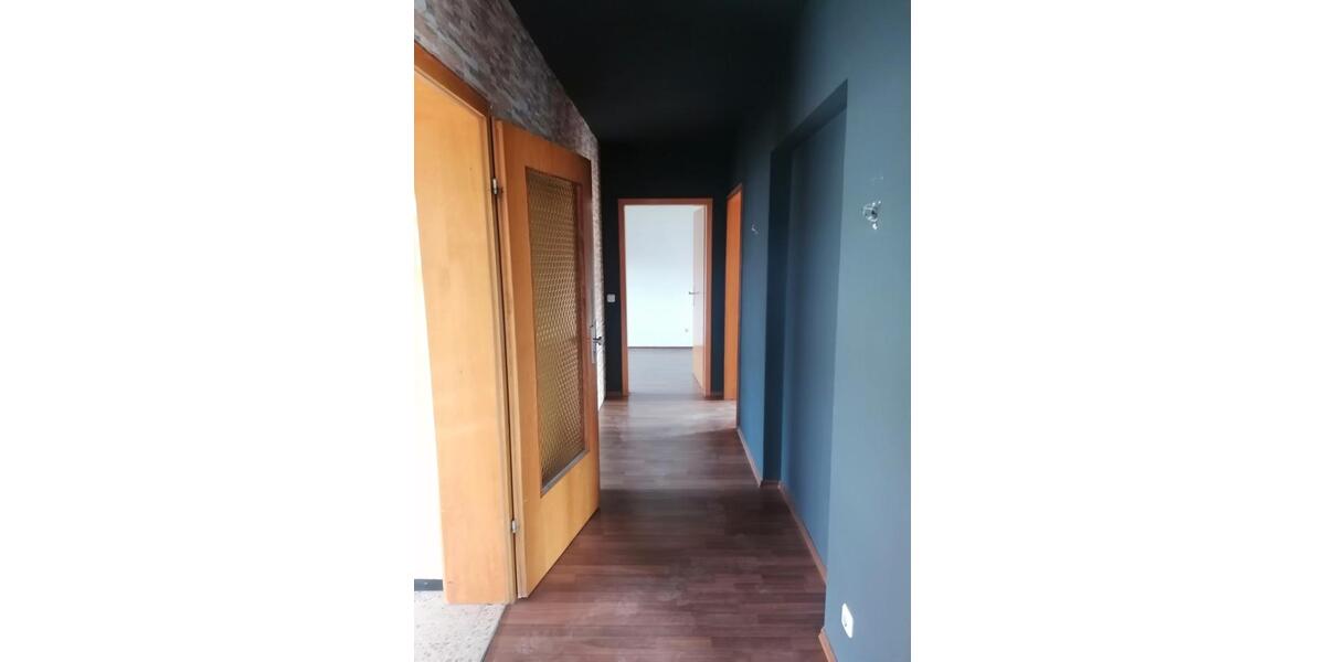 Etagenwohnung Morschen - 3 Zimmer, 90 m&sup2;, 710&euro; | Angebot:26024525