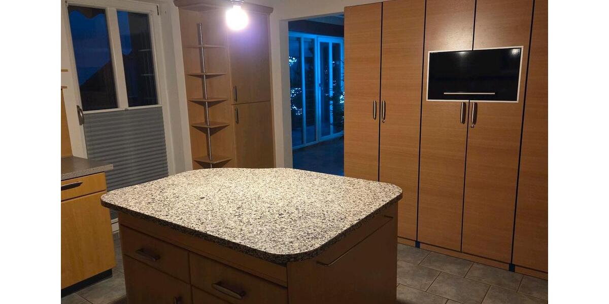 Einfamilienhaus Bad Neualbenreuth - 6 Zimmer, 150 m&sup2;, 1.600&euro; | Angebot:24372019