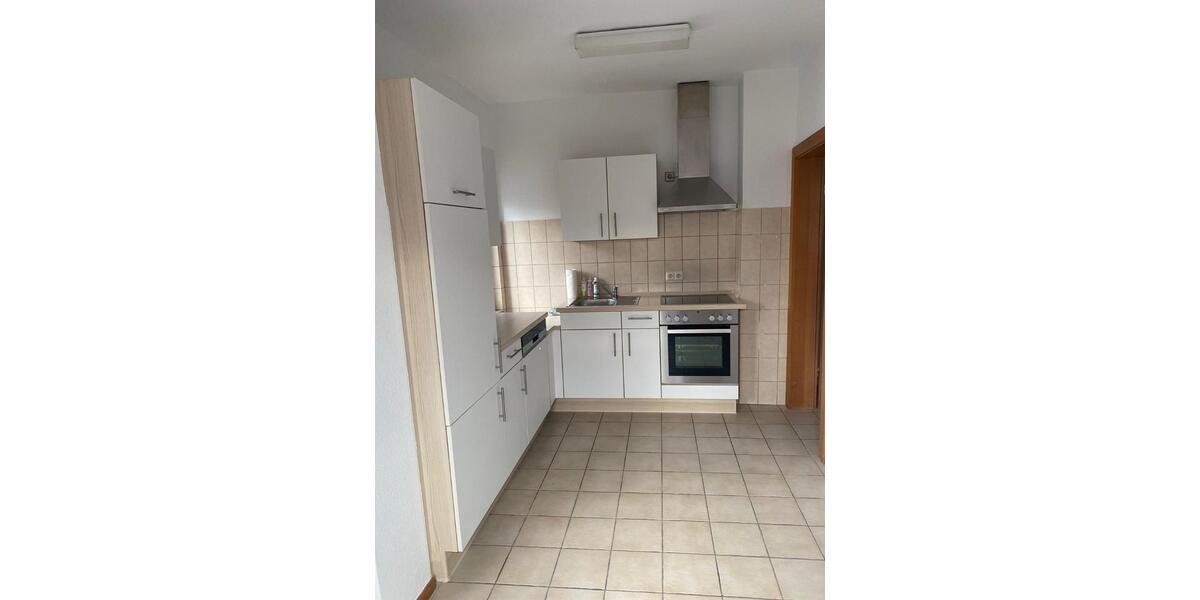 Erdgeschoßwohnung Rosengarten - 4 Zimmer, 80 m&sup2;, 780&euro; | Angebot:25361478