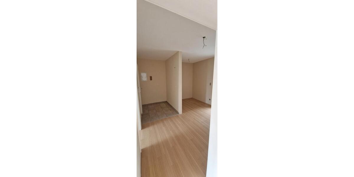 Etagenwohnung Wiesbaden Bierstadt - 3.5 Zimmer, 82 m&sup2;, 1.100&euro; | Angebot:26608784