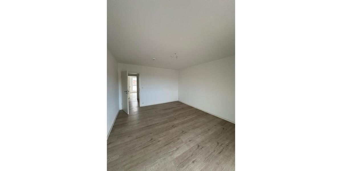 Dachgeschoßwohnung Wriezen - 3 Zimmer, 92 m&sup2;, 790&euro; | Angebot:26178332