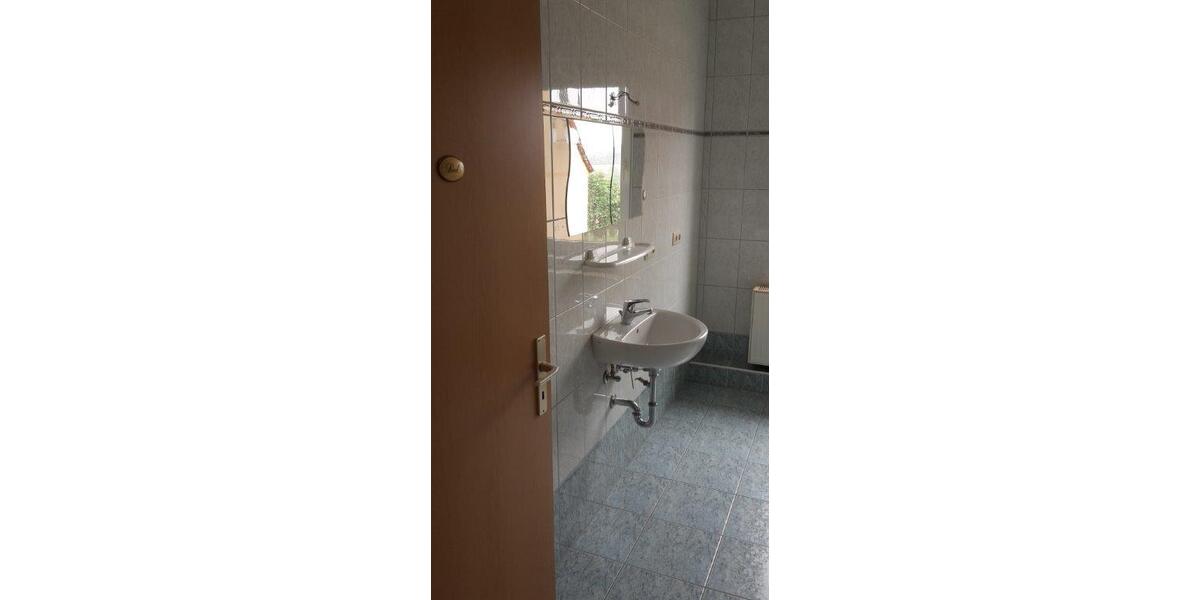 Etagenwohnung Ranis - 1 Zimmer, 35 m&sup2;, 200&euro; | Angebot:24616020